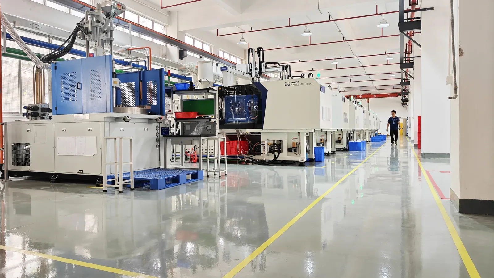 ETIE in-house injection-moulding production line